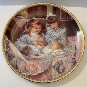 Reco Collectible Decorative Plate